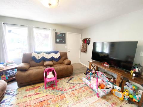 225 Mitchell St, Bedford, IN 47421 photo 8