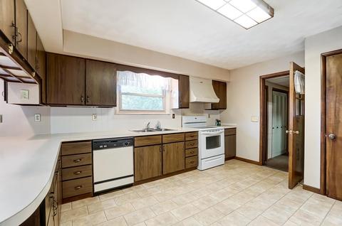 1465 E 085 N, Lagrange, IN 46761 photo 8