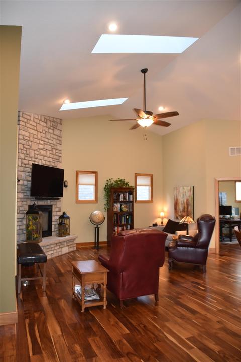 4584 E Falls Creek Dr, Bloomington, IN 47401 photo 10