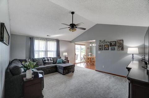 1111 Pheasant Run Ct, Auburn, IN 46706 photo 3