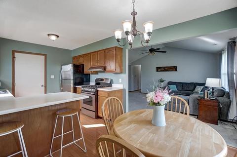 1111 Pheasant Run Ct, Auburn, IN 46706 photo 4