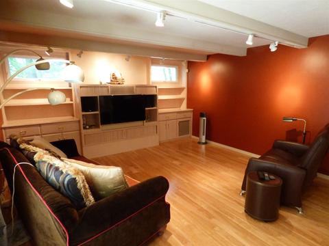 52386 Windover Ln, Granger, IN 46530 photo 2