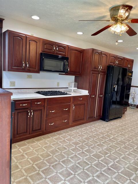 910 J St, Bedford, IN 47421 photo 16