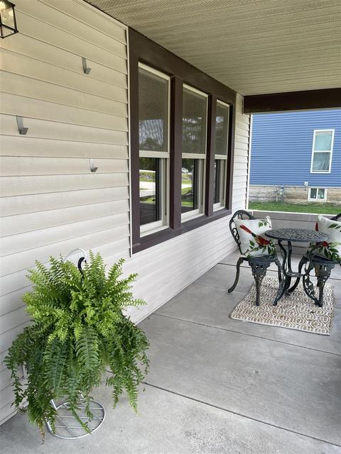 910 J St, Bedford, IN 47421 photo 2