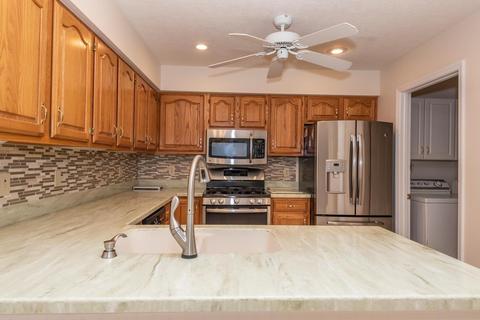 1015 E Sherbrooke Dr, Bloomington, IN 47401 photo 5