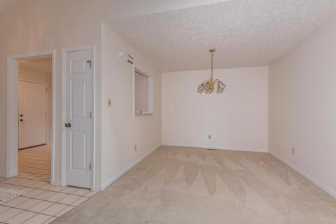 1015 E Sherbrooke Dr, Bloomington, IN 47401 photo 13