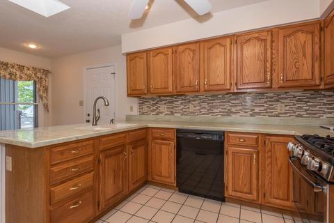 1015 E Sherbrooke Dr, Bloomington, IN 47401 photo 3