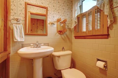 923 E 1st St, Auburn, IN 46706 photo 25