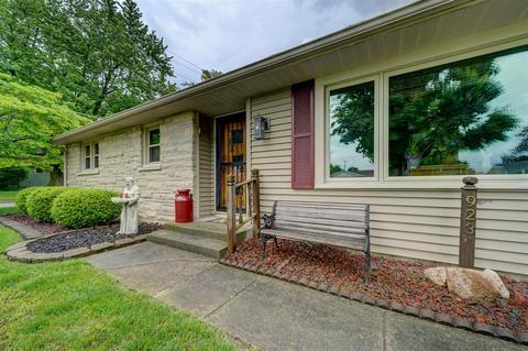 923 E 1st St, Auburn, IN 46706 photo 5