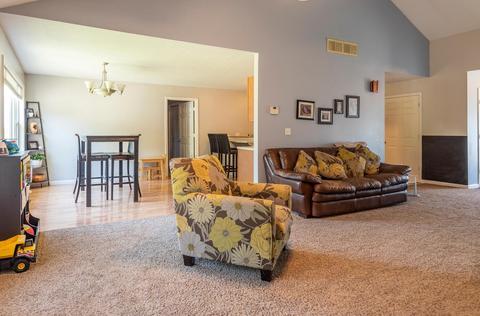 1274 E Marigold Dr, Bloomington, IN 47401 photo 5