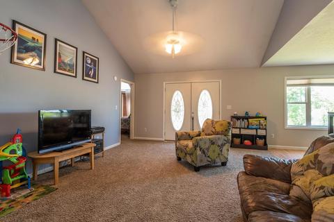 1274 E Marigold Dr, Bloomington, IN 47401 photo 4