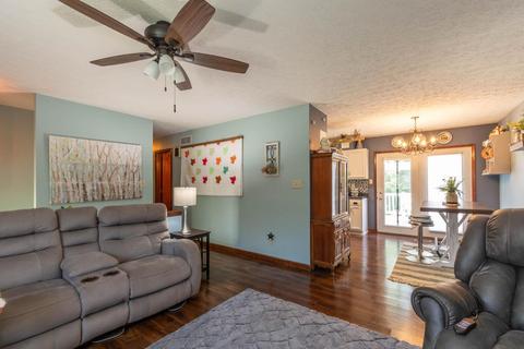 3330 W Festive Dr, Bloomington, IN 47403 photo 5