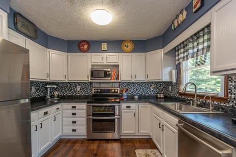 3330 W Festive Dr, Bloomington, IN 47403 photo 8
