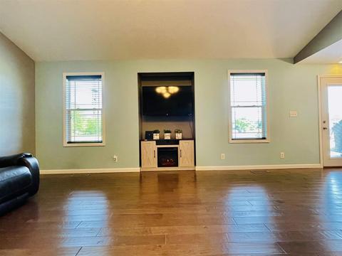 340 Topaz St, Mitchell, IN 47446 photo 9