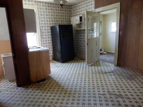 605 S 8th St, Mitchell, IN 47446 photo 5