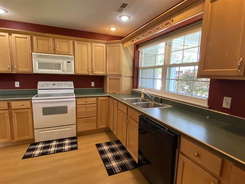 1575 Gregory Ln, Jasper, IN 47546 photo 8