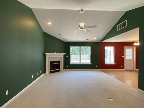 1575 Gregory Ln, Jasper, IN 47546 photo 3