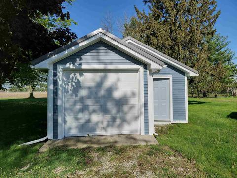 806 N Independence St, Windfall, IN 46076 photo 6