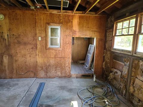 806 N Independence St, Windfall, IN 46076 photo 11