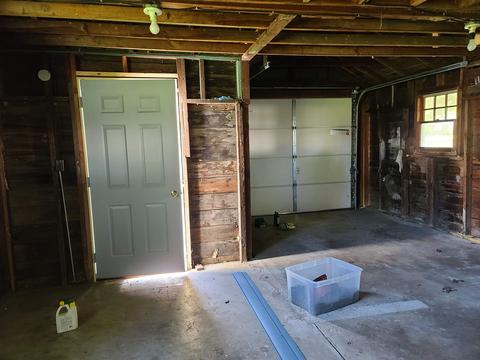 806 N Independence St, Windfall, IN 46076 photo 9