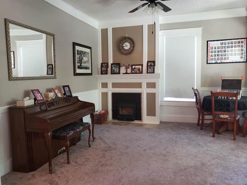 218 E Wiley Ave, Bluffton, IN 46714 photo 5