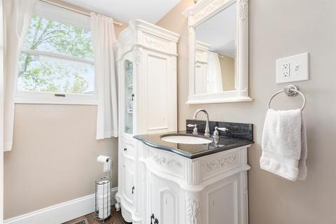 8004 E Devonshire Rd, Muncie, IN 47302 photo 17