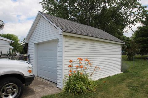 565 N Spring St, Wabash, IN 46992 photo 4