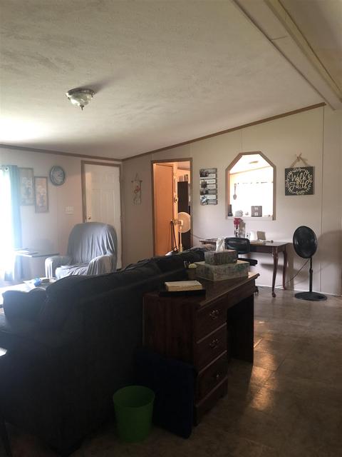 440 Dale St, Mitchell, IN 47446 photo 6