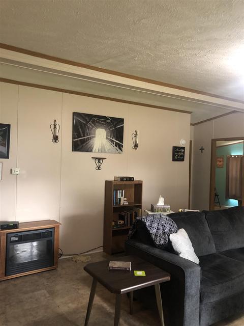 440 Dale St, Mitchell, IN 47446 photo 7
