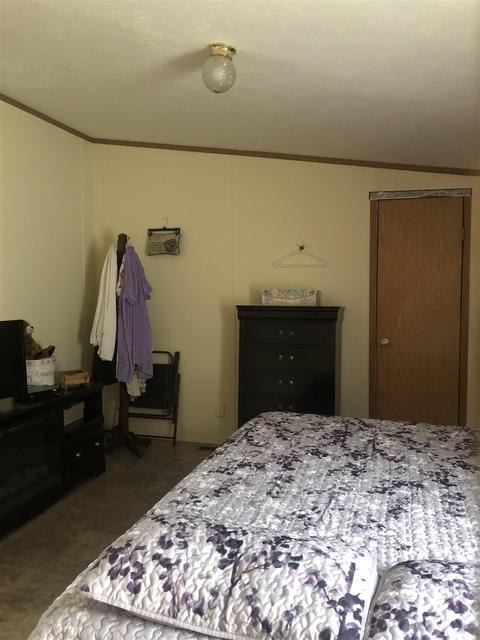 440 Dale St, Mitchell, IN 47446 photo 4