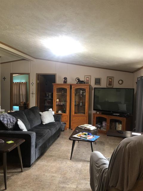 440 Dale St, Mitchell, IN 47446 photo 2