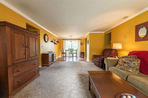 108 Maxwell Pl, Auburn, IN 46706 photo 15