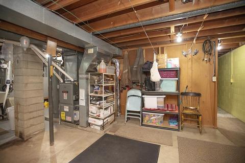 1909 Bashor Rd, Goshen, IN 46526 photo 17