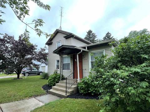 535 N Wayne St, Waterloo, IN 46793 photo 2