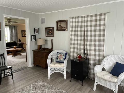 535 N Wayne St, Waterloo, IN 46793 photo 8