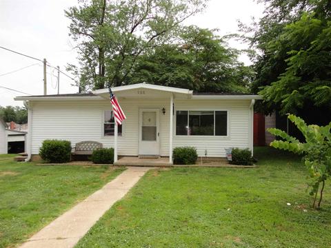 908 Lawrence St, Mitchell, IN 47446 photo 13