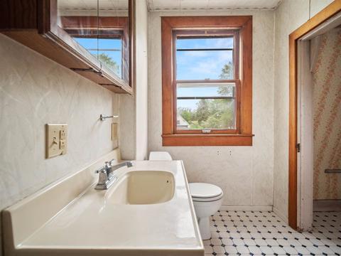 526 N Wayne St, Warren, IN 46792 photo 16