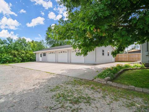526 N Wayne St, Warren, IN 46792 photo 2