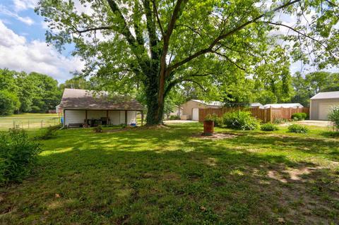 736 E State St, Princeton, IN 47670 photo 22