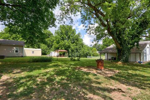 736 E State St, Princeton, IN 47670 photo 17