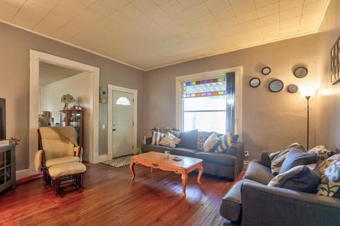 736 E State St, Princeton, IN 47670 photo 3