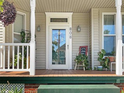 808 E Walnut St, Washington, IN 47501 photo 2