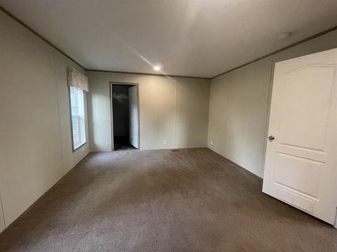 1119 W Warren St, Mitchell, IN 47446 photo 4