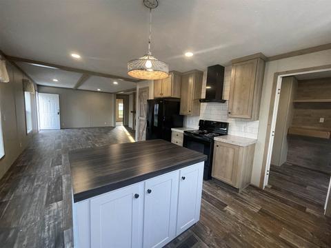 1119 W Warren St, Mitchell, IN 47446 photo 8