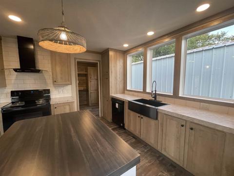 1119 W Warren St, Mitchell, IN 47446 photo 9
