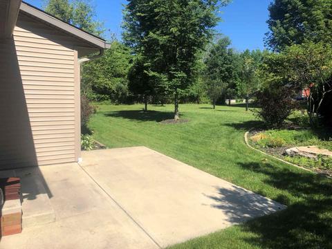 3961 E Fenbrook Ln, Bloomington, IN 47401 photo 4