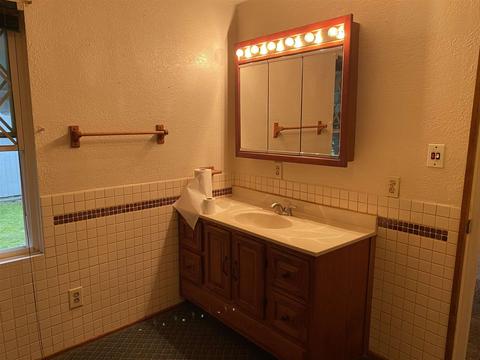 363 S Commerce St, Dunkirk, IN 47336 photo 10
