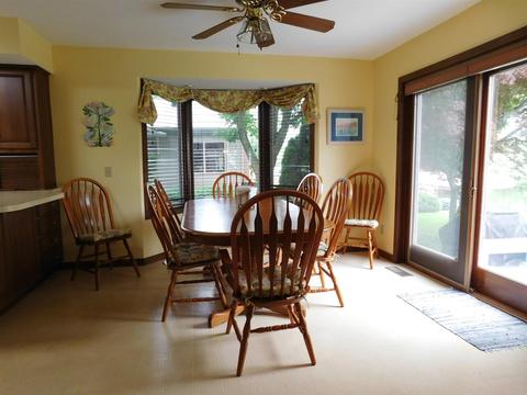 8216 E North Rd, Syracuse, IN 46567 photo 12