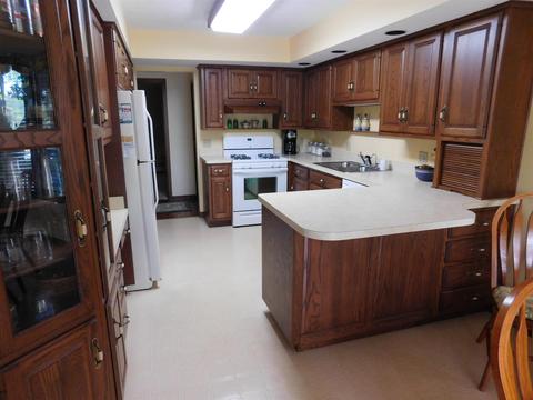 8216 E North Rd, Syracuse, IN 46567 photo 14