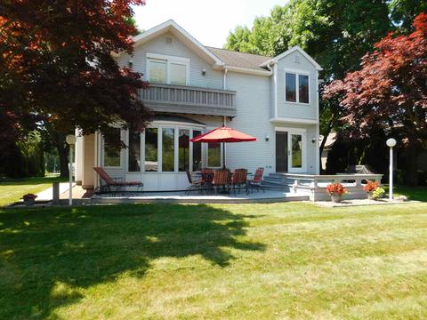 8216 E North Rd, Syracuse, IN 46567 photo 1
